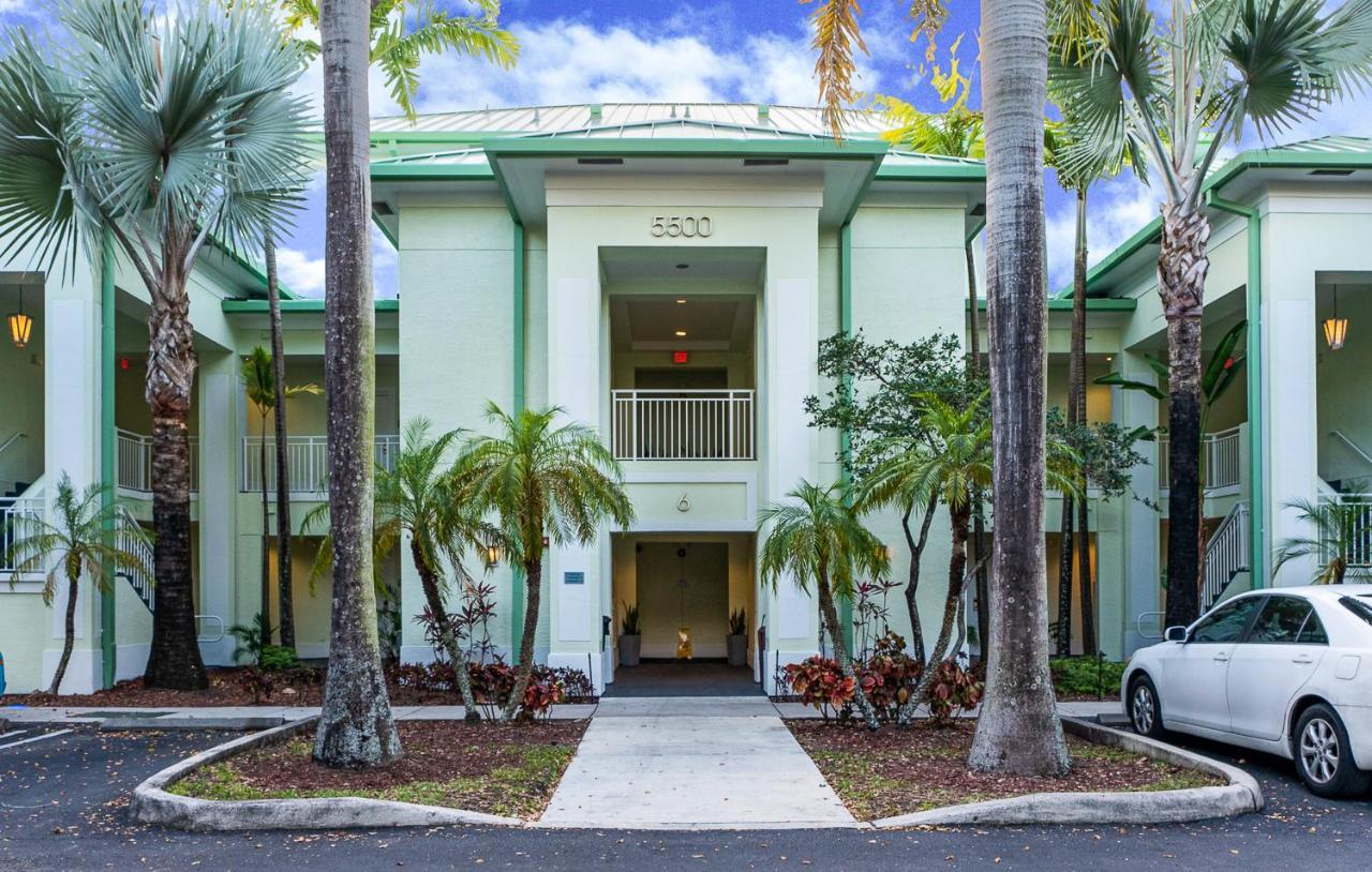 Modern Private Studio - King Bed, Jacuzzi, Balcony And Pool Aparthotel Miami Esterno foto