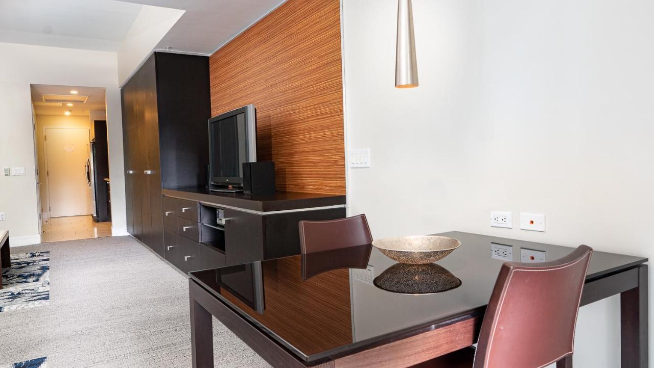 Modern Private Studio - King Bed, Jacuzzi, Balcony And Pool Aparthotel Miami Esterno foto